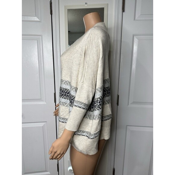 Chaser Fair Isle Drop Shoulder Over Sized Button Sweater in Natural Sz S NWOT - Picture 5 of 10